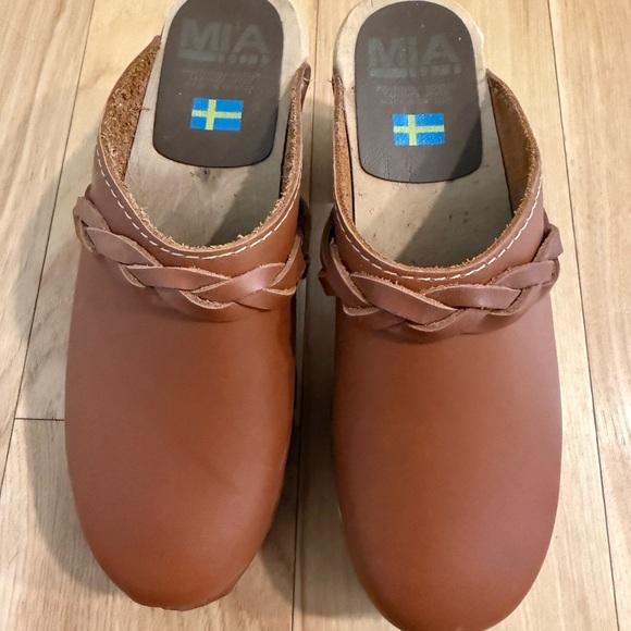MIA Shoes - MIA Women's Tan Braided Clogs